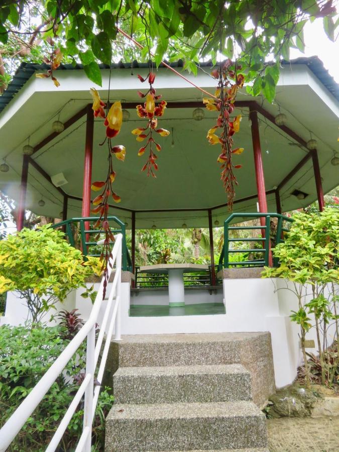All Care Bed And Breakfast Tagaytay City Buitenkant foto