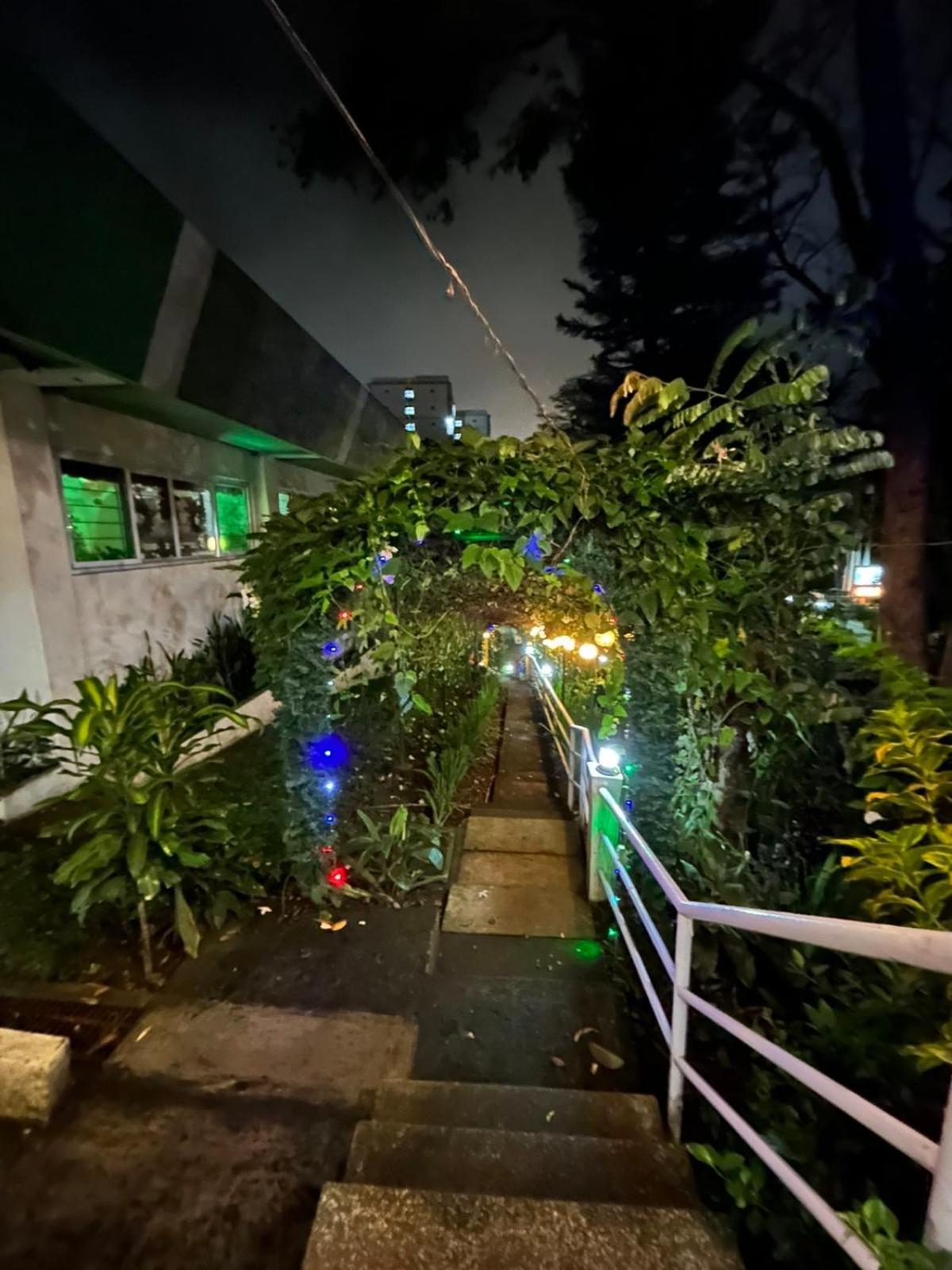 All Care Bed And Breakfast Tagaytay City Buitenkant foto
